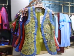 民族的就是世界的，阿泯娜民族服飾把中國傳統服飾與現代服飾結合