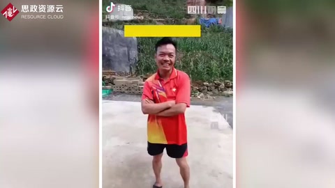 廣西河池 鄉(xiāng)村教師堅持代課二十三年 沒有假期 每月工資僅有1300元