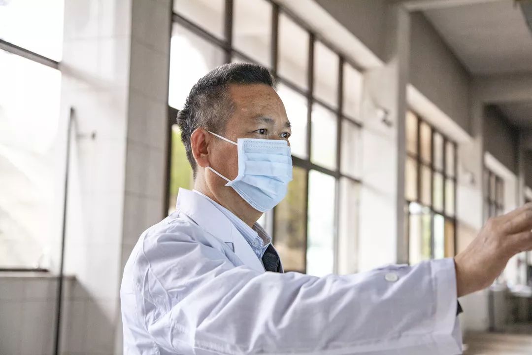林亞球：堅守30載，他是生命最后的擺渡人