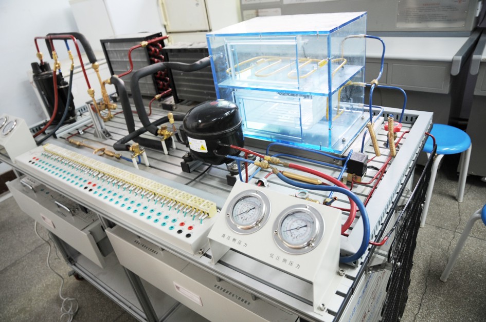 <em>電機(jī)</em>電器<em>裝配</em>與維修