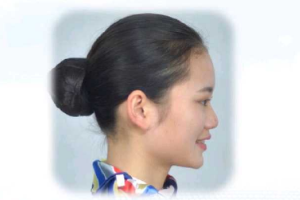 <em>民航</em><em>服務(wù)</em><em>禮儀</em>——<em>女性</em><em>盤發(fā)</em><em>要求</em>——側(cè)面