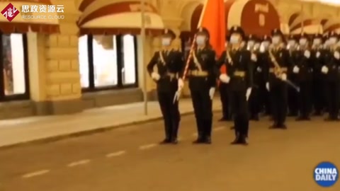 <em>中國</em>三<em>軍</em>儀仗隊<em>用</em>俄語高唱《喀秋莎》 整裝亮相莫斯科紅場