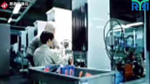 海爾-1985年<em>砸</em><em>冰箱</em>事