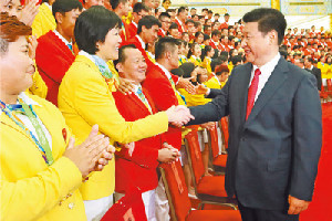 習(xí)近平在會(huì)見(jiàn)第31屆奧運(yùn)會(huì)<em>中國(guó)</em><em>體育</em>代表團(tuán)時(shí)表示:<em>中國(guó)</em>隊(duì)加油！<em>中國(guó)</em>加油！