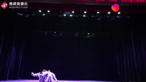 當(dāng)代女子群舞《八女投江》，愛(ài)國(guó)、熱血、積極向上！
