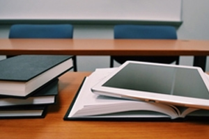 <em>通</em><em>識</em><em>課</em>：<em>大學(xué)</em><em>英語</em>《<em>通用</em><em>學(xué)術(shù)</em><em>英語</em>聽說—“Environment”單元》<em>課程</em><em>思</em><em>政</em><em>案例</em>