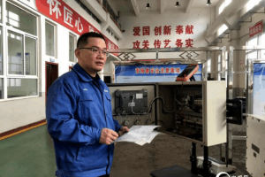 <em>王</em>斌俊：從小電工<em>到</em>大<em>工匠</em><em>的</em>“機電神醫”
