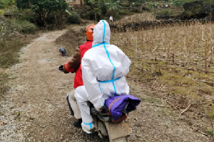抗疫團結(jié)  情暖人間