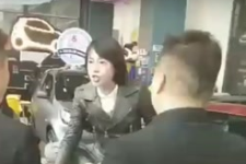 從“西安女博士坐蓋維權<em>事件</em>”看奔馳的<em>危機</em>公關
