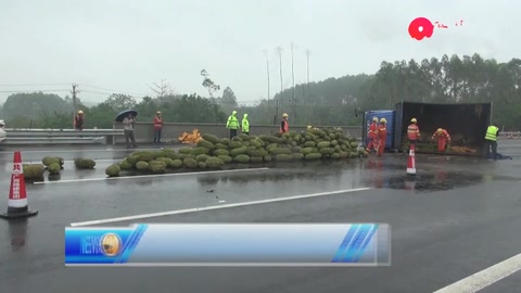 病車上路要不得！螺絲松動導致方向盤失控， <em>貨車</em>側翻！