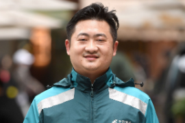 徐龍——投遞郵件40余<em>萬件</em>“<em>零</em>差錯(cuò)”“<em>零</em>投訴”