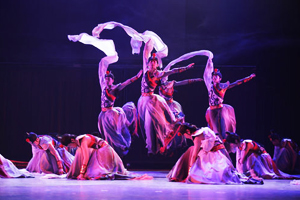 <em>舞蹈</em><em>教育</em><em>專業</em>：《<em>少兒</em><em>舞蹈</em>表演與編排—任務單元（四）：我的家鄉我來愛——詩詞《靜夜<em>思</em>》 <em>舞蹈</em>形象塑造》<em>課程</em><em>思</em><em>政</em><em>課堂教學</em><em>設計</em>