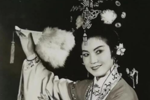 川劇《王熙鳳》