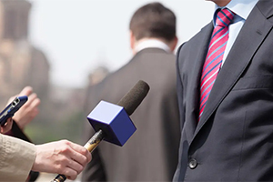 新聞學<em>專業</em>：《<em>數據</em>分析<em>與</em>信息<em>可視化</em>—用<em>數據</em>講好中國故事》<em>課程</em><em>思</em><em>政</em>案例