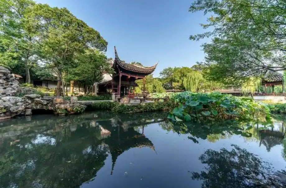 <em>園林</em><em>工程技術(shù)</em><em>專業(yè)</em>：基于<em>課程</em><em>思</em><em>政</em>的<em>園林植物</em><em>栽培</em><em>養(yǎng)護(hù)</em><em>課程</em><em>教學(xué)改革</em>探索