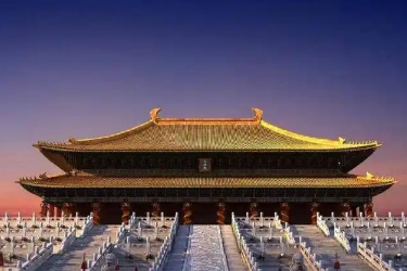 <em>通</em><em>識</em><em>課</em>：《<em>中國歷史</em>—<em>第六</em><em>單元</em><em>明清</em><em>統一</em><em>多民族國家</em><em>進一步</em><em>鞏固</em><em>與</em><em>封建統治</em><em>危機</em>  <em>第</em>13<em>課</em>清前中期<em>的</em>興盛<em>與</em><em>危機</em>》<em>課程</em><em>思</em><em>政</em><em>案例</em>
