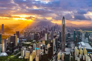 <em>通</em><em>識</em><em>課</em>：《<em>中國歷史</em>—第十二<em>單元</em>改革開放<em>和</em>社會主義現代化建設新時期 <em>第</em>29<em>課</em><em>全面</em>建設<em>小康社會</em><em>和</em>堅持發(fā)展<em>中國特色社會主義</em>》<em>課程</em><em>思</em><em>政</em><em>案例</em>